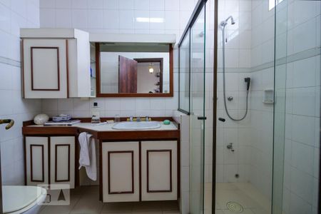 Banheiro Suíte 2 de casa à venda com 3 quartos, 400m² em Planalto Paulista, São Paulo