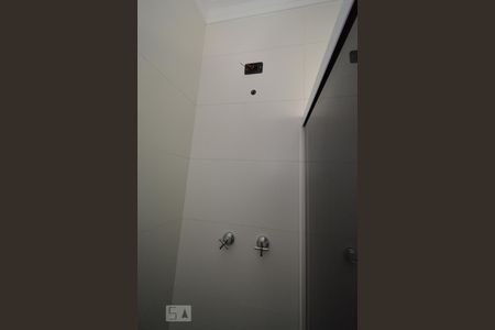 Casa à venda com 298m², 3 quartos e 4 vagasBanheiro da Suíte 2