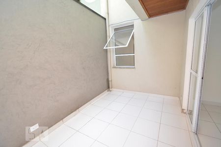 Casa à venda com 298m², 3 quartos e 4 vagasVaranda
