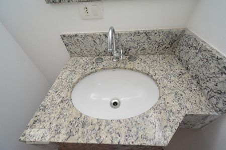 Casa à venda com 298m², 3 quartos e 4 vagasBanheiro da Suíte 2