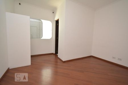Casa à venda com 298m², 3 quartos e 4 vagasSuíte 2