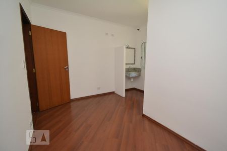 Casa à venda com 298m², 3 quartos e 4 vagasSuíte 2