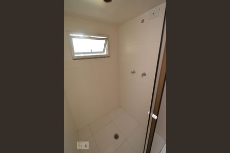 Casa à venda com 298m², 3 quartos e 4 vagasBanheiro da Suíte 1