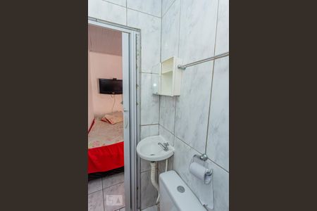 Casa para alugar com 20m², 1 quarto e sem vaga Casa para alugar com 20m², 1 quarto e sem vagaBanheiro