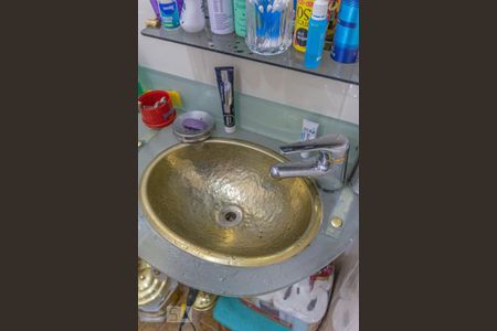 Apartamento à venda com 72m², 2 quartos e 1 vaga Apartamento à venda com 72m², 2 quartos e 1 vagaBanheiro - Pia