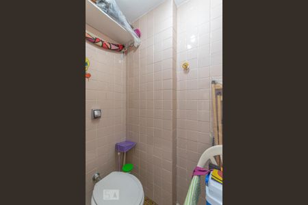 Apartamento à venda com 72m², 2 quartos e 1 vaga Apartamento à venda com 72m², 2 quartos e 1 vagaBanheiro de Serviço