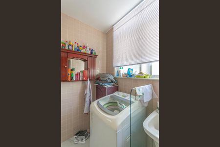 Apartamento à venda com 72m², 2 quartos e 1 vaga Apartamento à venda com 72m², 2 quartos e 1 vagaÁrea de Serviço