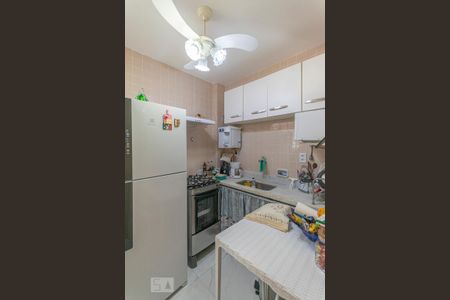 Apartamento à venda com 72m², 2 quartos e 1 vaga Apartamento à venda com 72m², 2 quartos e 1 vagaCozinha