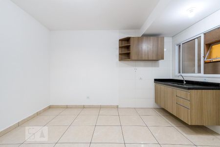 Sala e Cozinha de casa de condomínio para alugar com 1 quarto, 38m² em Vila Nova Mazzei, São Paulo