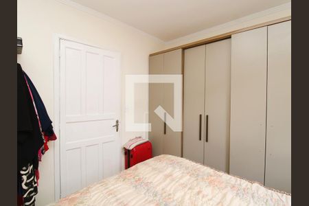 Quarto 3 de casa para alugar com 3 quartos, 120m² em Vila Nilo, São Paulo