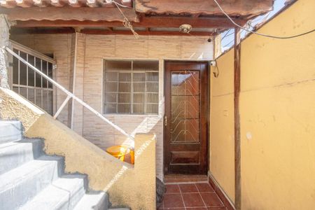 Fachada de casa para alugar com 1 quarto, 70m² em Vila Nilo, São Paulo