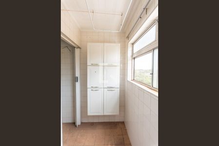 Apartamento à venda com 64m², 2 quartos e 1 vaga Apartamento à venda com 64m², 2 quartos e 1 vagaÁrea de Serviço