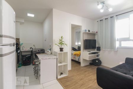 Sala  de apartamento para alugar com 2 quartos, 34m² em Cidade Mãe do Céu, São Paulo