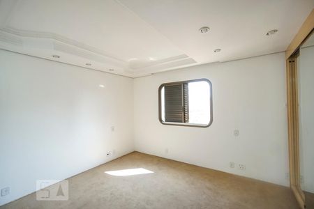 Casa de condomínio à venda com 520m², 4 quartos e 7 vagasSuíte 02