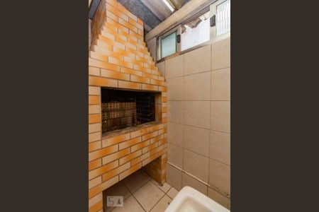 Apartamento à venda com 75m², 2 quartos e sem vaga Apartamento à venda com 75m², 2 quartos e sem vagaCozinha, lavanderia com churrasqueira