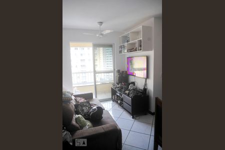 Sala de apartamento para alugar com 2 quartos, 58m² em Boca do Rio, Salvador