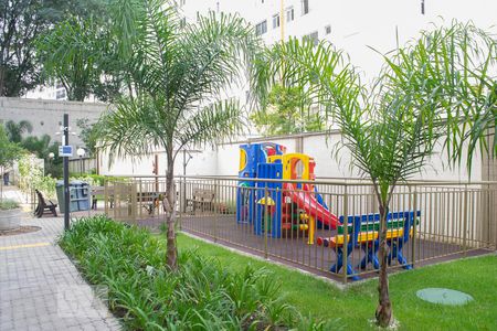 Apartamento para alugar com 43m², 2 quartos e 1 vaga Apartamento para alugar com 43m², 2 quartos e 1 vagaÁrea Comum - Playground