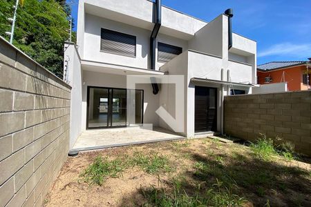 Área Externa de casa à venda com 3 quartos, 142m² em Padre Reus, São Leopoldo