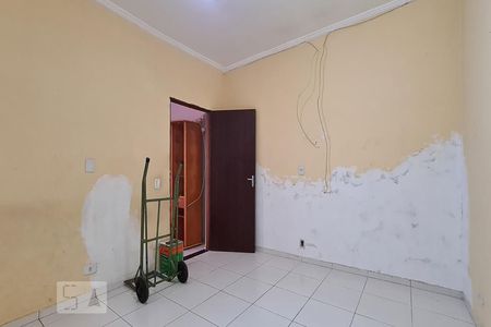 Quarto 1 de casa para alugar com 2 quartos, 80m² em Cangaiba, São Paulo