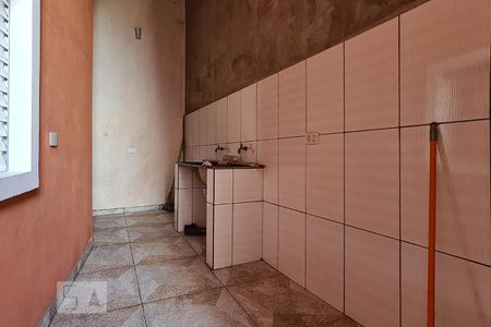 Casa para alugar com 80m², 2 quartos e sem vagaÁrea de serviço 