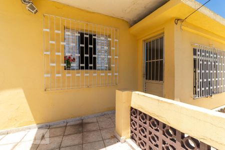 Casa para alugar com 60m², 2 quartos e 1 vaga Casa para alugar com 60m², 2 quartos e 1 vagaQuintal Frontal