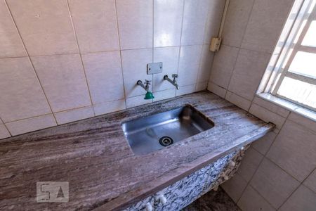 Casa para alugar com 60m², 2 quartos e 1 vaga Casa para alugar com 60m², 2 quartos e 1 vagaCozinha - Pia