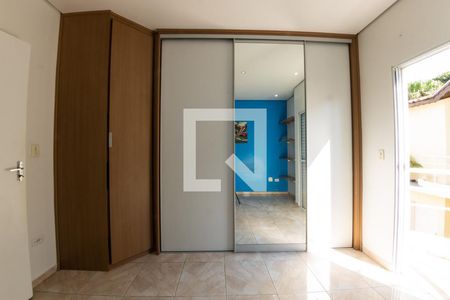 Sala de casa de condomínio para alugar com 2 quartos, 74m² em Vila Ema, São Paulo
