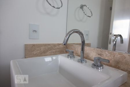 Apartamento para alugar com 95m², 3 quartos e 2 vagas Apartamento para alugar com 95m², 3 quartos e 2 vagasBanheiro da Suíte