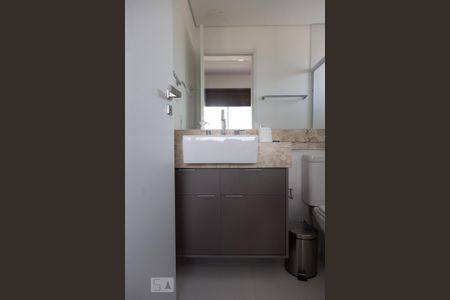 Apartamento para alugar com 95m², 3 quartos e 2 vagas Apartamento para alugar com 95m², 3 quartos e 2 vagasBanheiro da Suíte