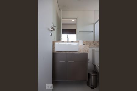 Apartamento para alugar com 95m², 3 quartos e 2 vagas Apartamento para alugar com 95m², 3 quartos e 2 vagasBanheiro da Suíte