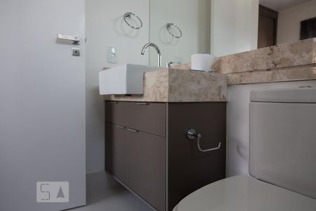 Apartamento para alugar com 95m², 3 quartos e 2 vagas Apartamento para alugar com 95m², 3 quartos e 2 vagasBanheiro da Suíte