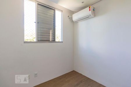 Quarto 1 de apartamento à venda com 2 quartos, 46m² em Protásio Alves, Porto Alegre