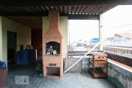 Casa à venda com 200m², 3 quartos e 2 vagasChurrasqueira