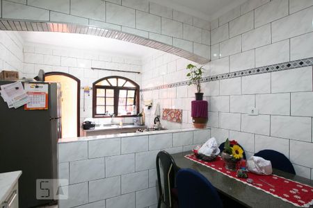 Casa à venda com 200m², 3 quartos e 2 vagasCozinha