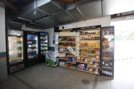 Apartamento à venda com 28m², 1 quarto e 1 vagaMercado