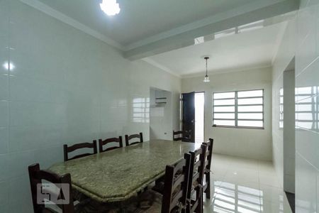 Casa à venda com 230m², 4 quartos e 3 vagasCopa