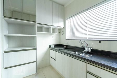 Casa à venda com 230m², 4 quartos e 3 vagasCozinha