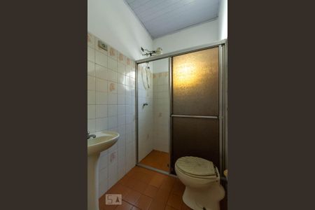 Casa à venda com 230m², 4 quartos e 3 vagasBanheiro da Suíte edícula