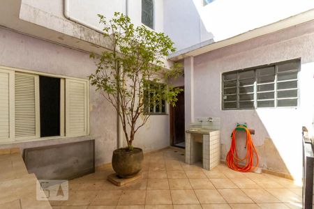 Casa à venda com 230m², 4 quartos e 3 vagasQuintal e área de serviço