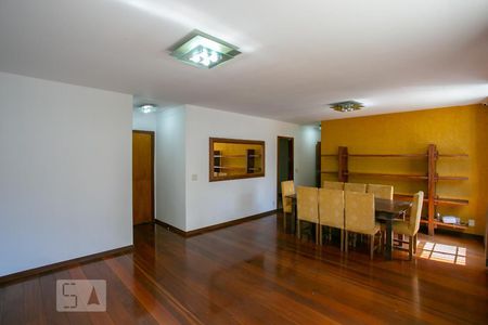 Apartamento para alugar com 175m², 4 quartos e 2 vagasSala