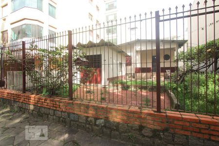 Casa à venda com 99m², 2 quartos e 5 vagas Casa à venda com 99m², 2 quartos e 5 vagasFACHADA