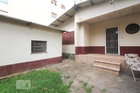 Casa à venda com 99m², 2 quartos e 5 vagas Casa à venda com 99m², 2 quartos e 5 vagasFACHADA