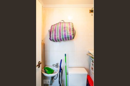 Apartamento à venda com 98m², 3 quartos e 2 vagasBanheiro de Serviço