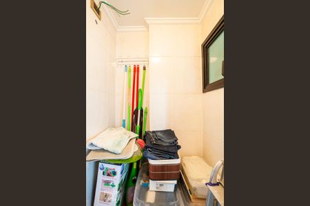 Apartamento à venda com 98m², 3 quartos e 2 vagasBanheiro de Serviço