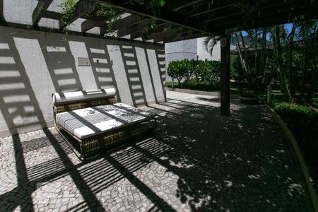 Apartamento à venda com 128m², 4 quartos e 2 vagasÁrea comum