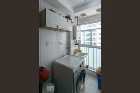 Apartamento à venda com 128m², 4 quartos e 2 vagasCozinha e Área de Serviço