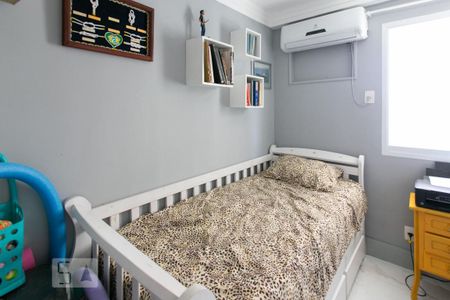 Apartamento à venda com 128m², 4 quartos e 2 vagasQuarto