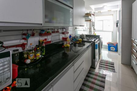 Apartamento à venda com 128m², 4 quartos e 2 vagasCozinha e Área de Serviço