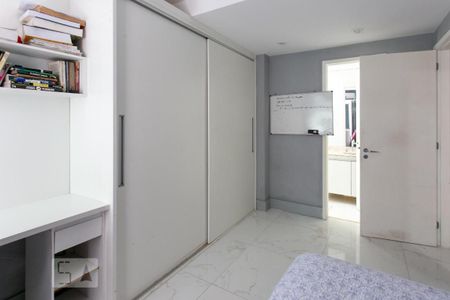 Apartamento à venda com 128m², 4 quartos e 2 vagasSuíte 2