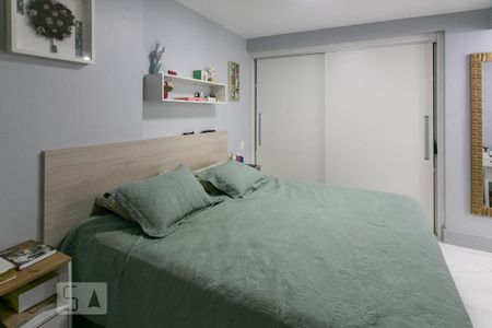 Apartamento à venda com 128m², 4 quartos e 2 vagasSuíte 1